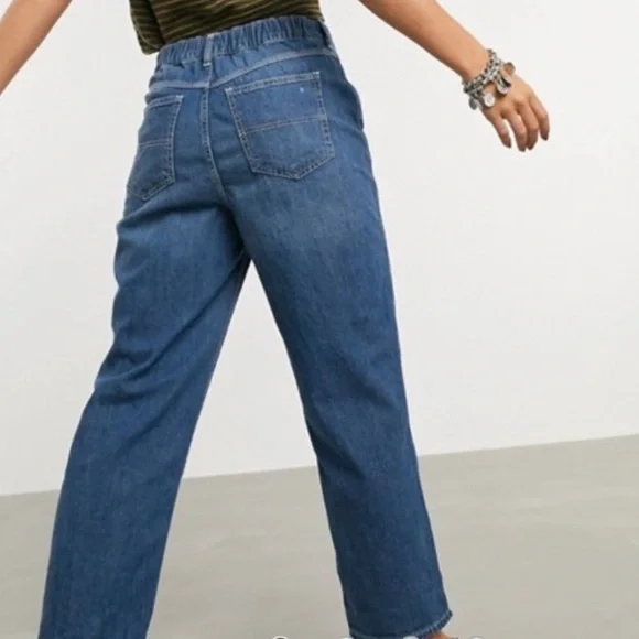 NWT Free People Baby Barrel Cropped Jeans XS - Picture 2 of 8